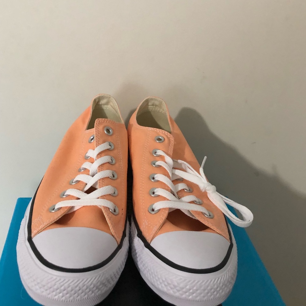 New Converse Low Sunset Glow Size 7.5/9.5